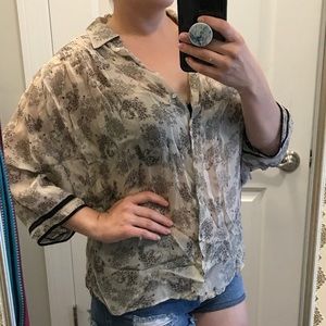 Printed detailed blouse